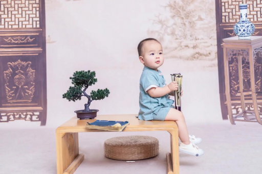 杭州孕妇肚子上的黑线
